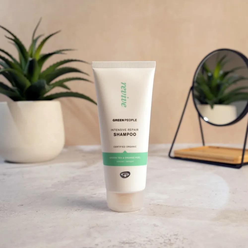Green People Shampoo>Intensive Repair Shampoo - 200ml
