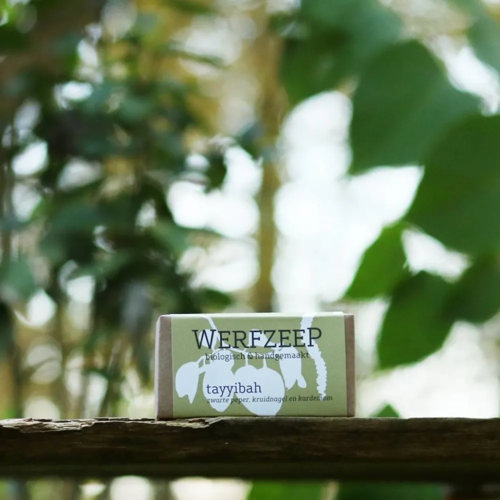 Werfzeep Reiniging|Scrubzeep>Scrubzeep Tayyibah - Biologische scrub zeep - 100gr