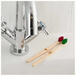 ecoLiving Baby & Kind|Mondverzorging/Tandenborstel>Tandenborstel voor Kinderen - Konijn - Rood